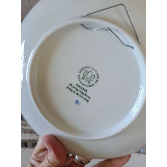 B&g‎ day at the deer Park Denmark plate 1994 horses - Picture 2 of 3